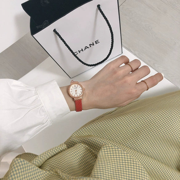 Women's Alloy And Stainless Steel Watch With Round Dial And Pin Buckle Leisure Style