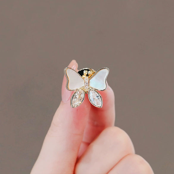 Women's Alloy Animal Butterfly Electroplated Brooch For Suit Fixing And Decoration