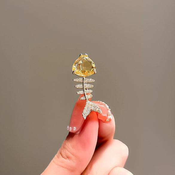 Women's Alloy Animals Fishbone Brooch With Electroplating Treatment