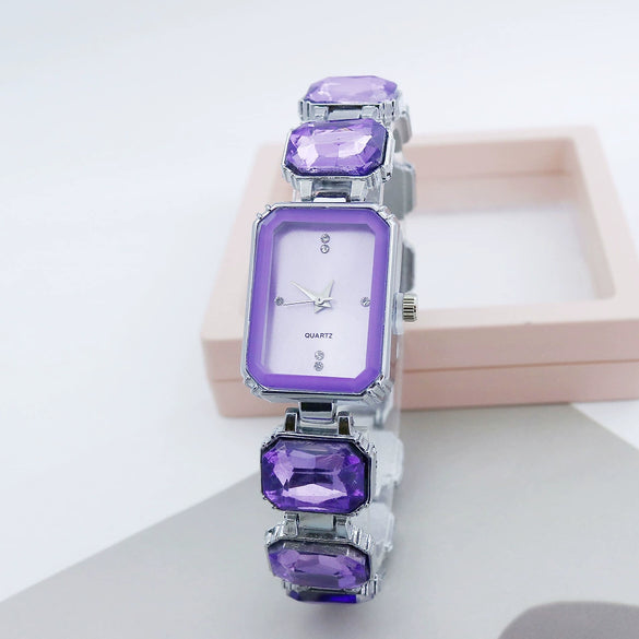 Women's Alloy Bracelet Quartz Watch With Square Dial And Fashion Style