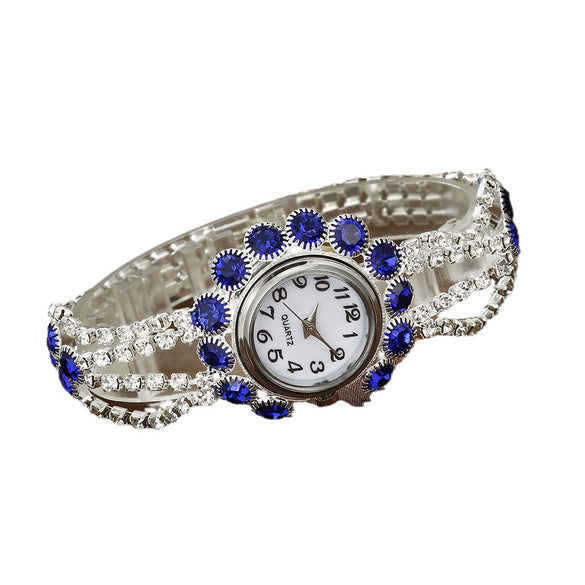 Women's Alloy Bracelet Watch With Round Dial And Stainless Steel Clasp