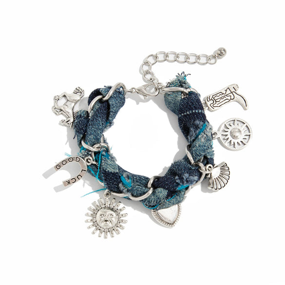 Women's Alloy Braided Bracelet With Heart And U Shaped Pattern And Electroplating Processing