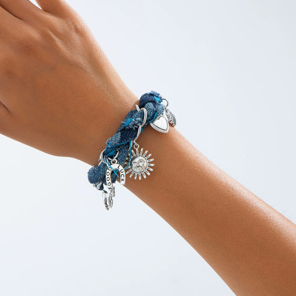 Women's Alloy Braided Bracelet With Heart And U Shaped Pattern And Electroplating Processing