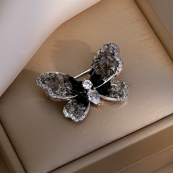 Women's Alloy Butterfly Brooch Minimalist Style With Electroplating