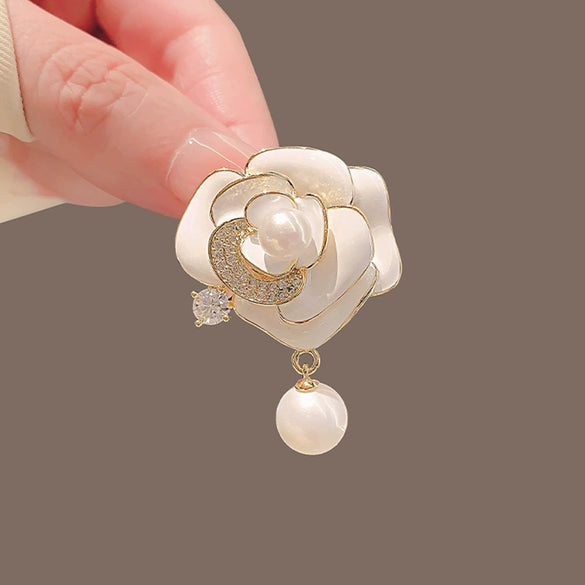 Women's Alloy Camellia Flower Electroplated Brooch Highend Allmatch Accessory