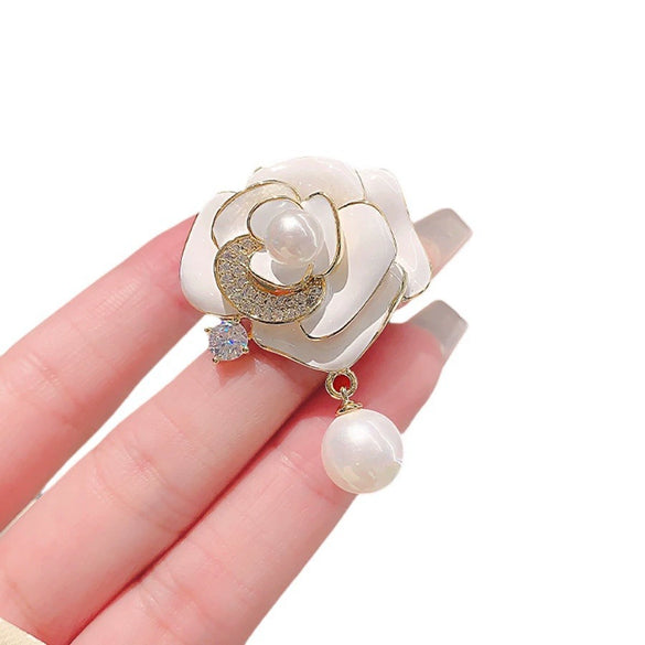 Women's Alloy Camellia Flower Electroplated Brooch Highend Allmatch Accessory