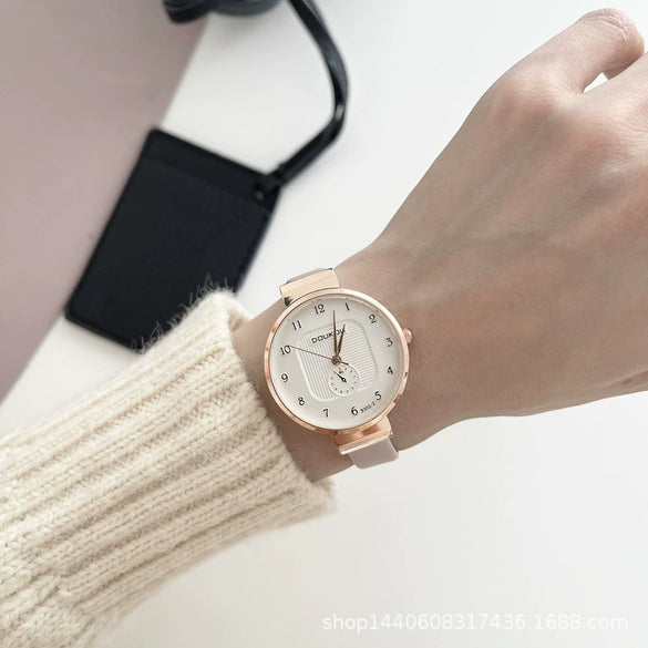 Women's Alloy Case Green Watch Mori Style Artistic Small Fresh Simple