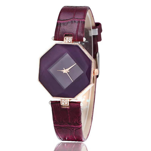 Women's Alloy Case Imitation Leather Strap Round Dial Watch