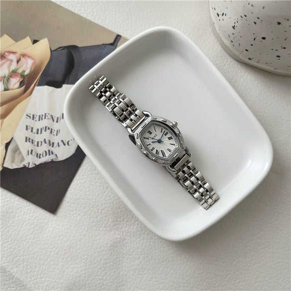 Women's Alloy Case Ordinary Glass Mirror Fashion Barrel Roman Dial Steel Band Bracelet Watch