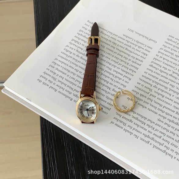 Women's Alloy Case Oval Small Dial Retro Quartz Belt Watch With Ordinary Glass Mirror