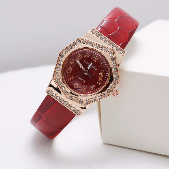 Women's Alloy Case Pu Strap Quartz Watch With Rhombus Dial And Spiral Crown In Leisure Style