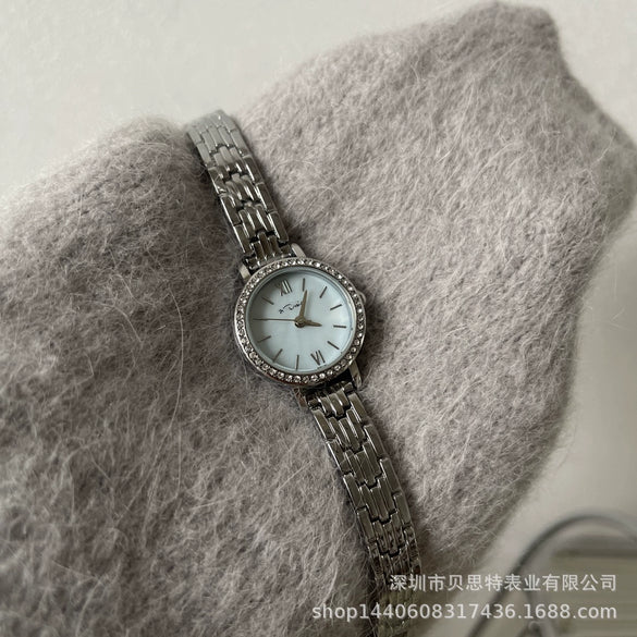 Women's Alloy Case Quartz Watch With Blue Fritillary Surface And Fashion Style