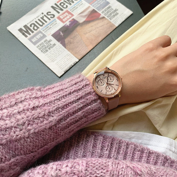 Women's Alloy Case Quartz Watch With Imitation Leather Strap And Stainless Steel Horseshoe Buckle Round Dial Sports Style