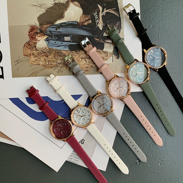 Women's Alloy Case Quartz Watch With Imitation Leather Strap And Stainless Steel Horseshoe Buckle Round Dial Sports Style