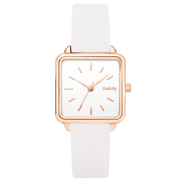 Women's Alloy Case Quartz Watch With Printed Logo Round Dial And Leisure Style