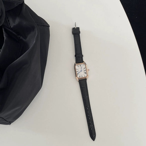 Women's Alloy Case Quartz Watch With Square Roman Dial Retro Artistic And Leisure Style Waterproof