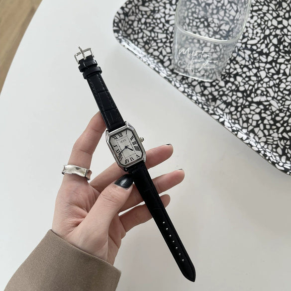 Women's Alloy Case Quartz Watch With Square Roman Dial Retro Artistic And Leisure Style Waterproof