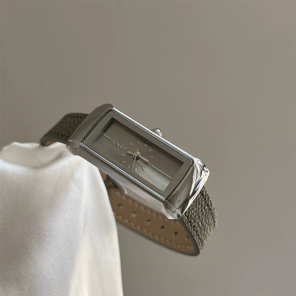 Women's Alloy Case Snakehead Watch Medieval Style Grey Belt