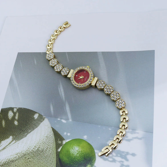 Women's Alloy Casual Quartz Bracelet Watch With Round Dial And Stainless Steel Buckle
