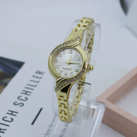 Women's Alloy Casual Round Dial Diamondencrusted Watch