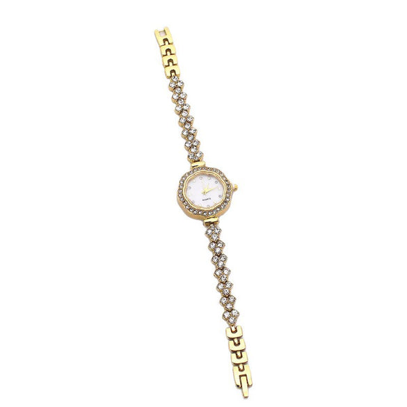 Women's Alloy Casual Simple Round Dial Pointer Bracelet Watch