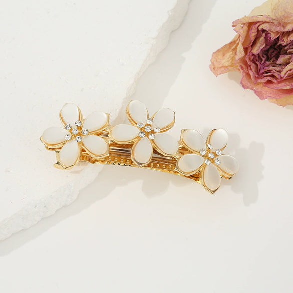 Women's Alloy Cat's Eye Flower Halftied Hair Spring Clip Set With Diamonds