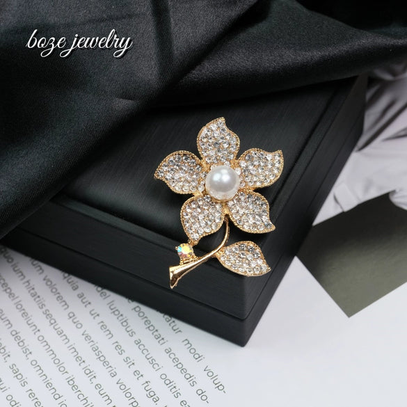 Women's Alloy Crystal Brooch With Electroplating And Plants Flowers Design