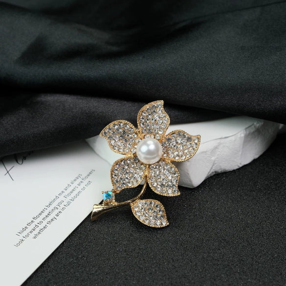 Women's Alloy Crystal Brooch With Electroplating And Plants Flowers Design
