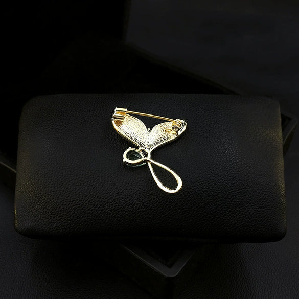 Women's Alloy Fishtail Antiglare Brooch With Animal Pattern And Electroplating Design