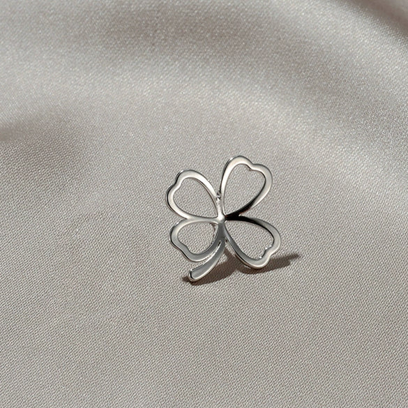 Women's Alloy Flower Pattern Electroplated Vneck Antilight Brooch Decorative Pin