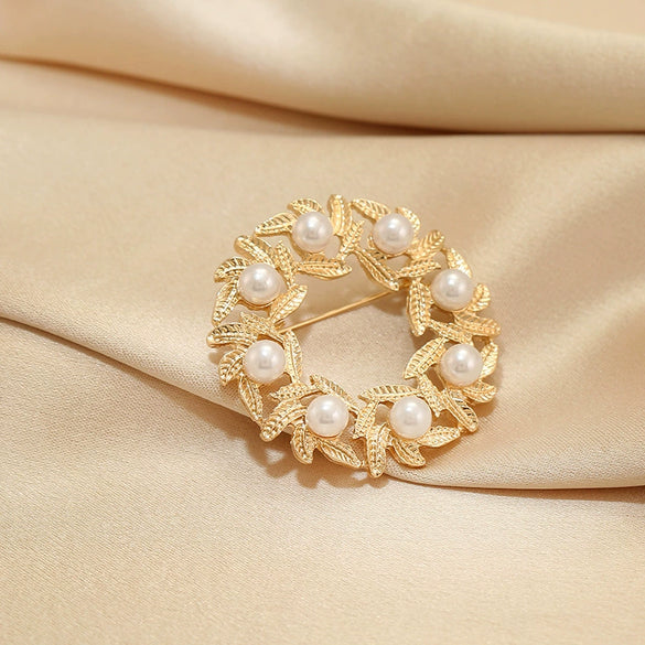 Women's Alloy Flower Pattern Electroplated Winter Ring Brooch Clothes Fixing Accessory