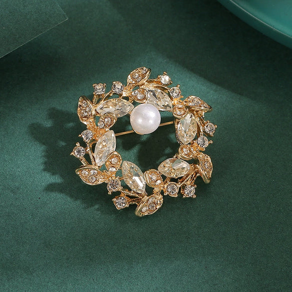 Women's Alloy Flower Shaped Retro Minimalist Electroplated Corsage Brooch Jewelry