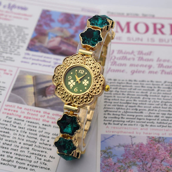 Women's Alloy Flowershaped Leisure Luxury Watch