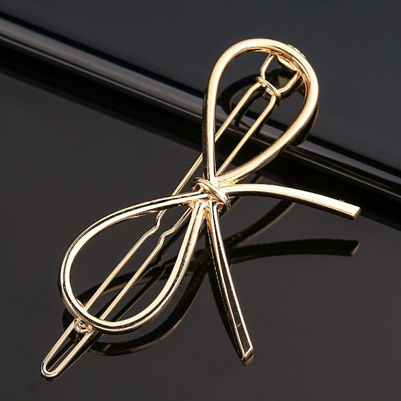 Women's Alloy Frog And Triangle Moon Hair Clip Electroplated Side Barrette With Simple Decorative Design