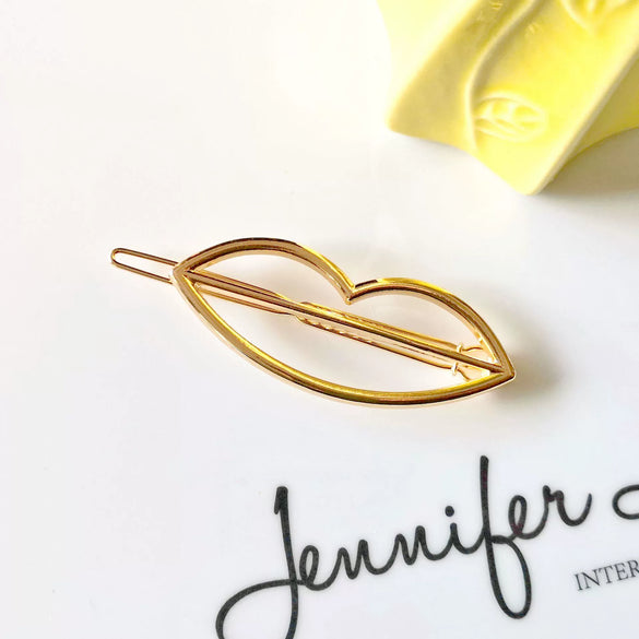 Women's Alloy Frog And Triangle Moon Hair Clip Electroplated Side Barrette With Simple Decorative Design