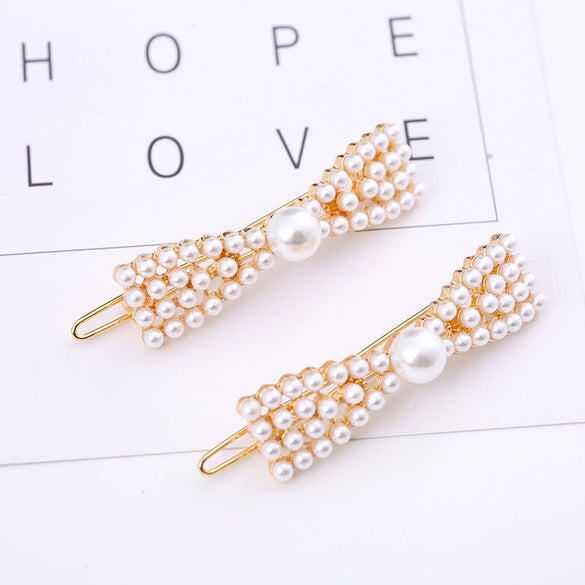 Women's Alloy Frog Clip Hairpin With Highbright Pearl Bow Tie And Electroplating Process