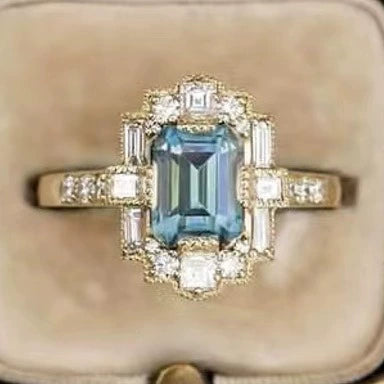 Women's Alloy Geometric Square Diamond Shiny Retro Highend Jewelry Ring With Electroplating