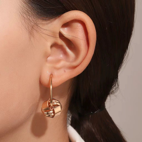 Women's Alloy Geometric Twist Distorted Knot Earrings With Electroplating
