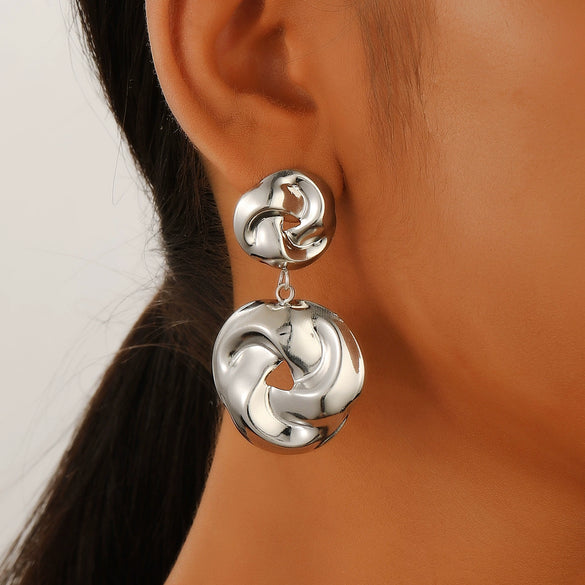 Women's Alloy Geometric Twist Distorted Knot Earrings With Electroplating