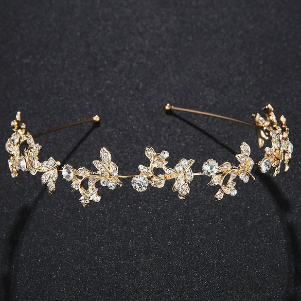 Women's Alloy Handmade Bridal Headwear Baroque Vintage Hollow Flower Hairband Crown