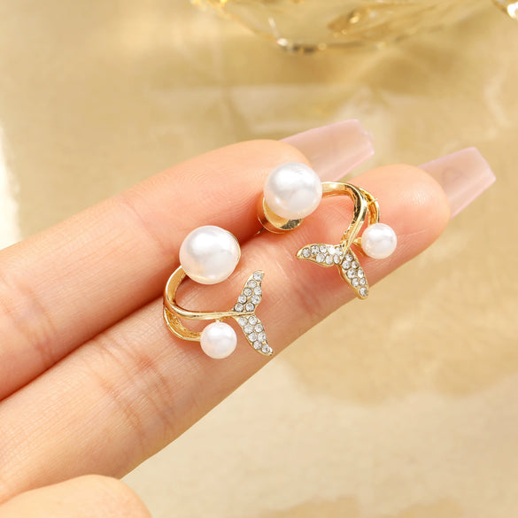 Women's Alloy Heart Shape Diamondembedded Electroplated Stud Earrings