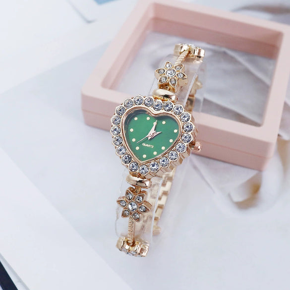 Women's Alloy Heart Shape Fashionable Diamondencrusted Bracelet Watch