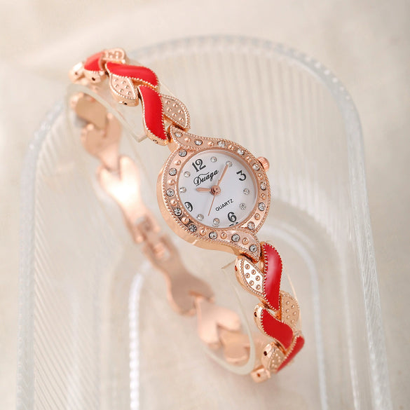 Women's Alloy Leaf Pendant Bracelet Quartz Watch Jewelry Set With Round Dial And Stainless Steel Buckle