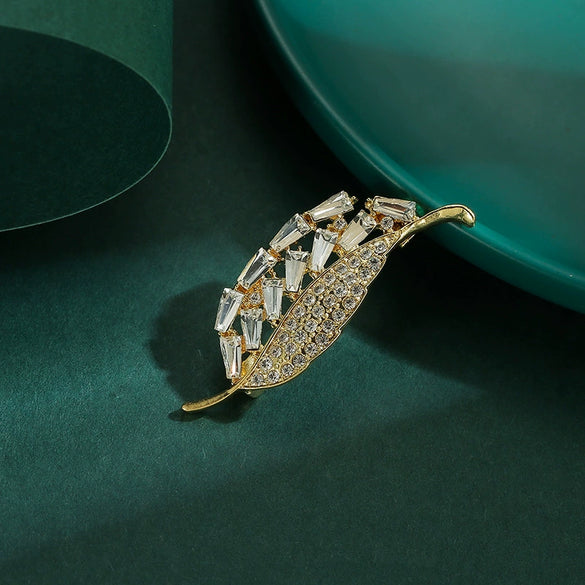 Women's Alloy Leaf Rhinestone Brooch Electroplating Minimalist Design
