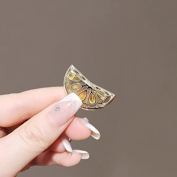 Women's Alloy Lemon Flower Brooch With Electroplating Treatment