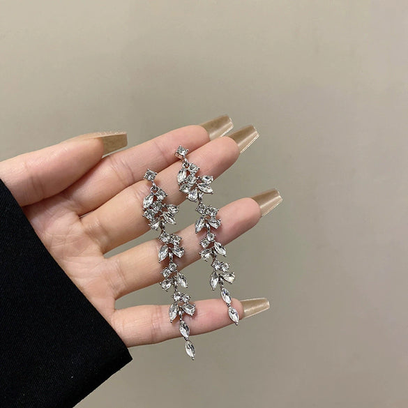 Women's Alloy Light Luxury Tassel Leaf Electroplated Earrings