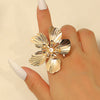 Women's Alloy Metal Geometric Style Ring With Flower Pattern And Electroplating