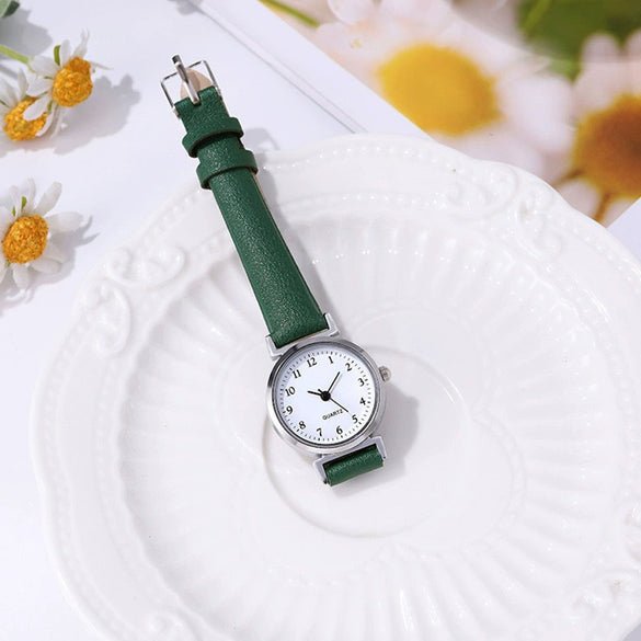 Women's Alloy Mineral Reinforced Glass Mirror Imitation Leather Strap Round Quartz Watch