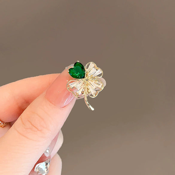 Women's Alloy Natural Flower Pattern Electroplated Antiexposure Brooch