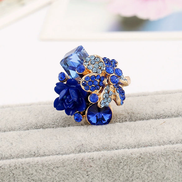 Women’s Alloy Open Ring With Colorful Crystal Gemstone And Resin Flower Design Natural Fashion Jewelry
